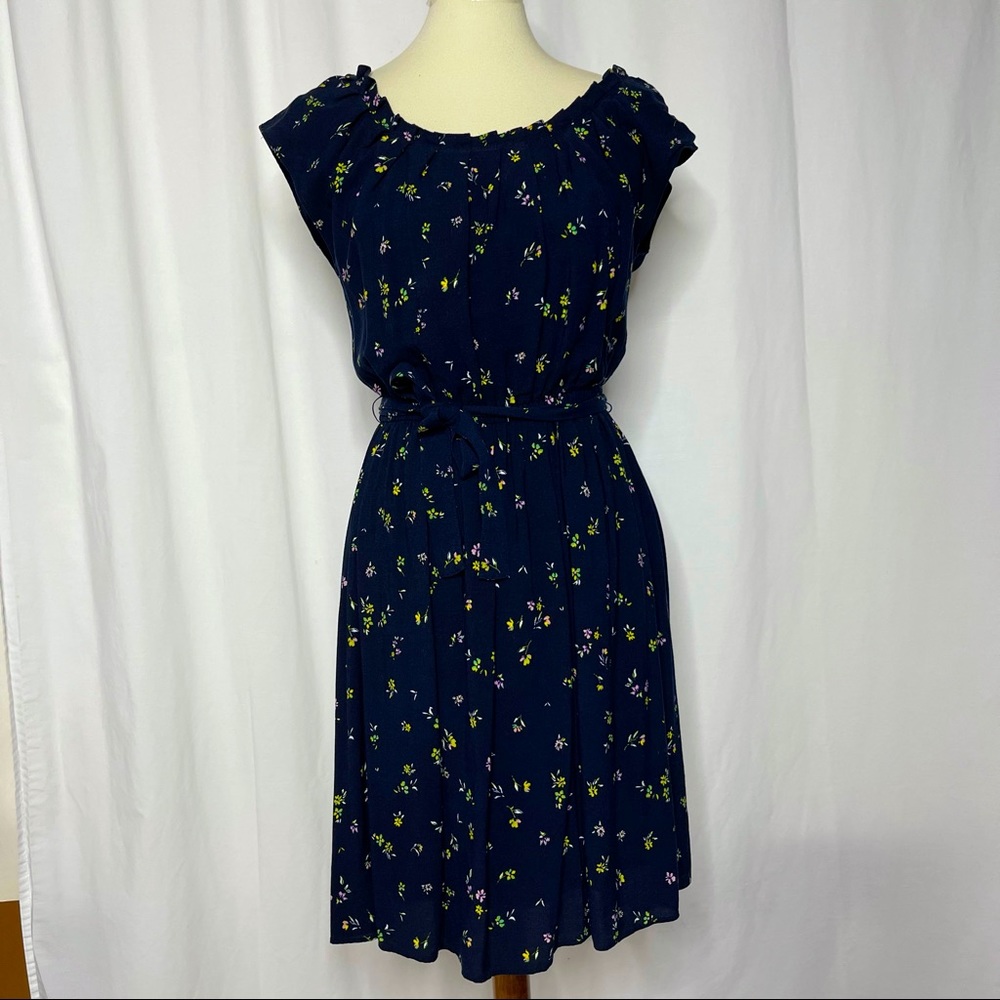 LC Lauren conrad sz S floral belted floral keyhole